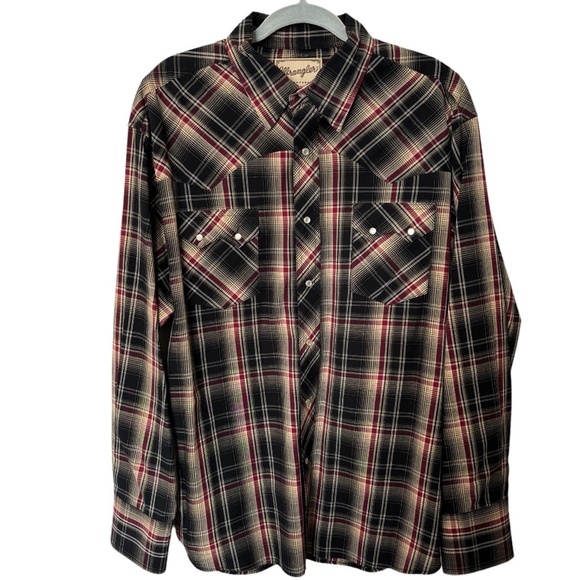 Wrangler Other - Wrangler Plaid Button Down Shirt Size XL